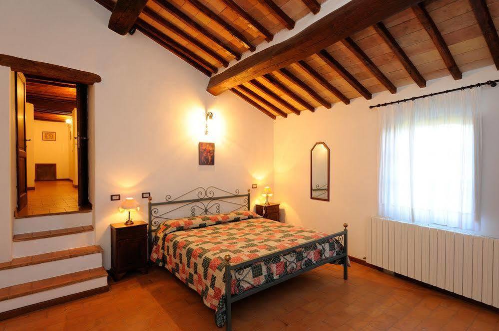 Relais Borgo Torale Hotel Passignano sul Trasimeno Exterior photo