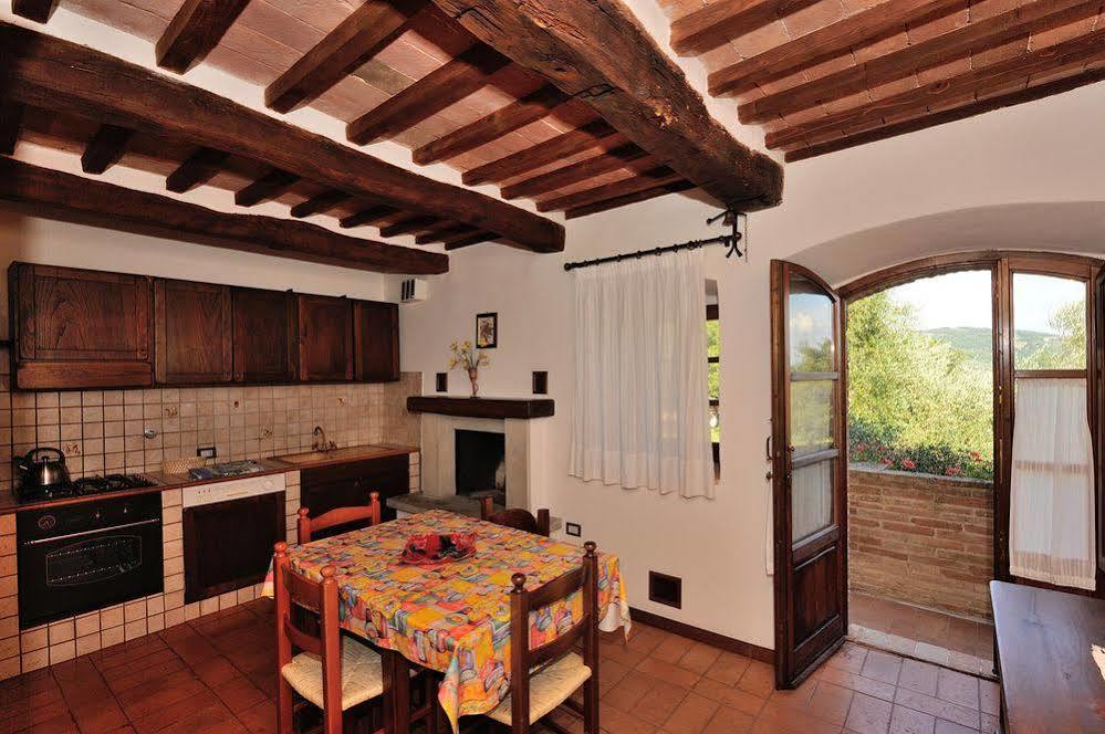 Relais Borgo Torale Hotel Passignano sul Trasimeno Exterior photo