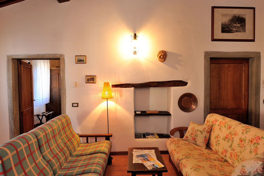 Relais Borgo Torale Hotel Passignano sul Trasimeno Exterior photo