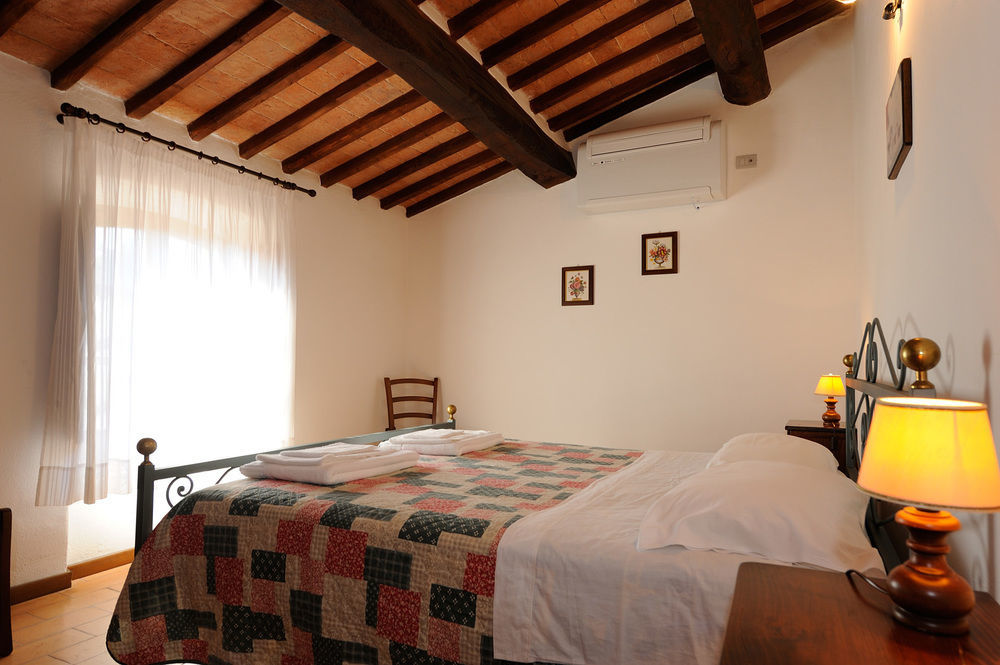 Relais Borgo Torale Hotel Passignano sul Trasimeno Exterior photo
