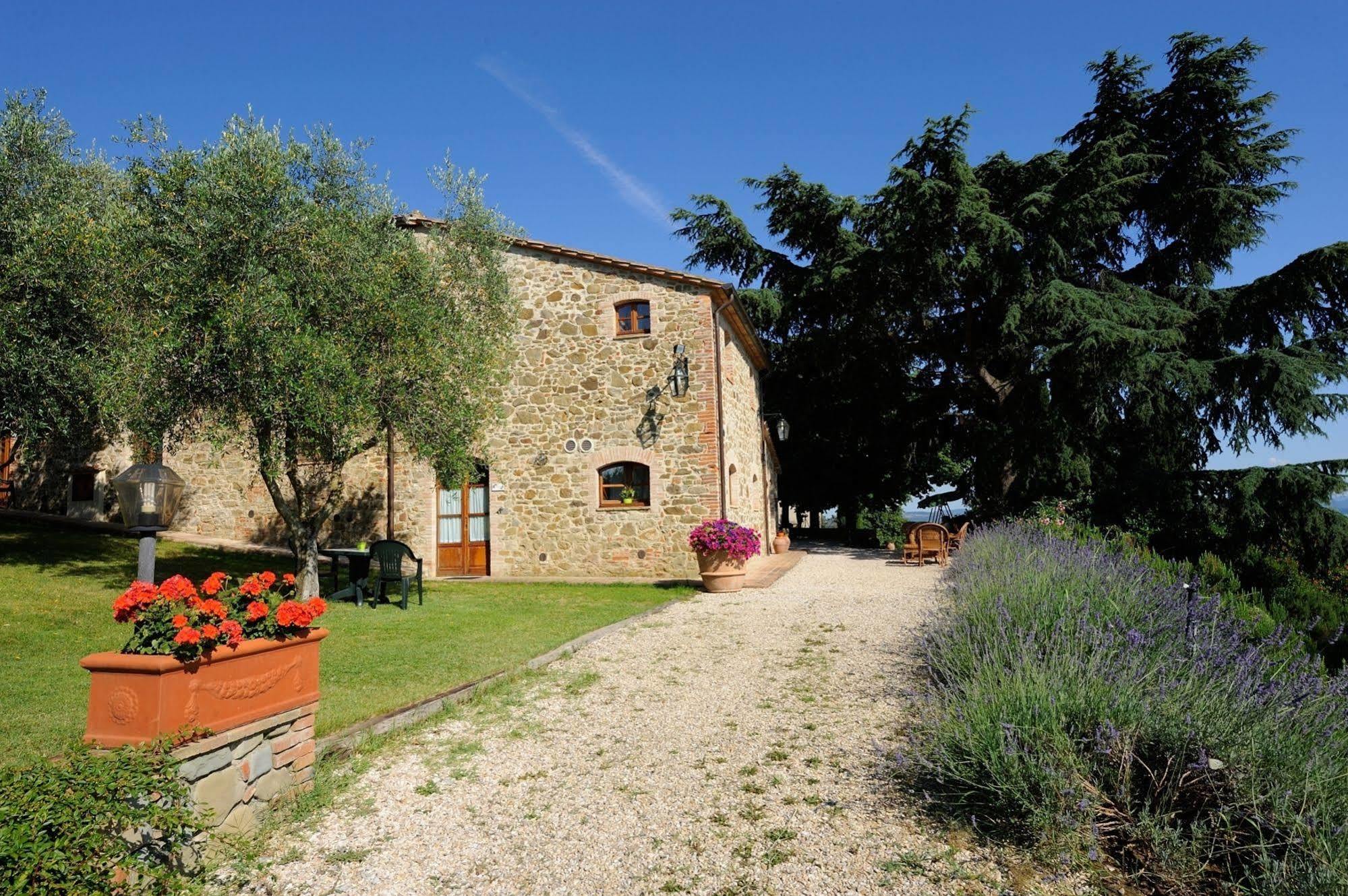 Relais Borgo Torale Hotel Passignano sul Trasimeno Exterior photo