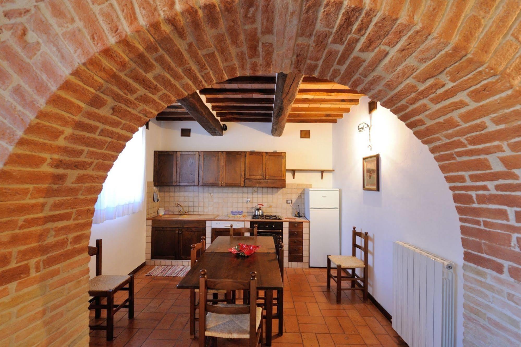 Relais Borgo Torale Hotel Passignano sul Trasimeno Exterior photo