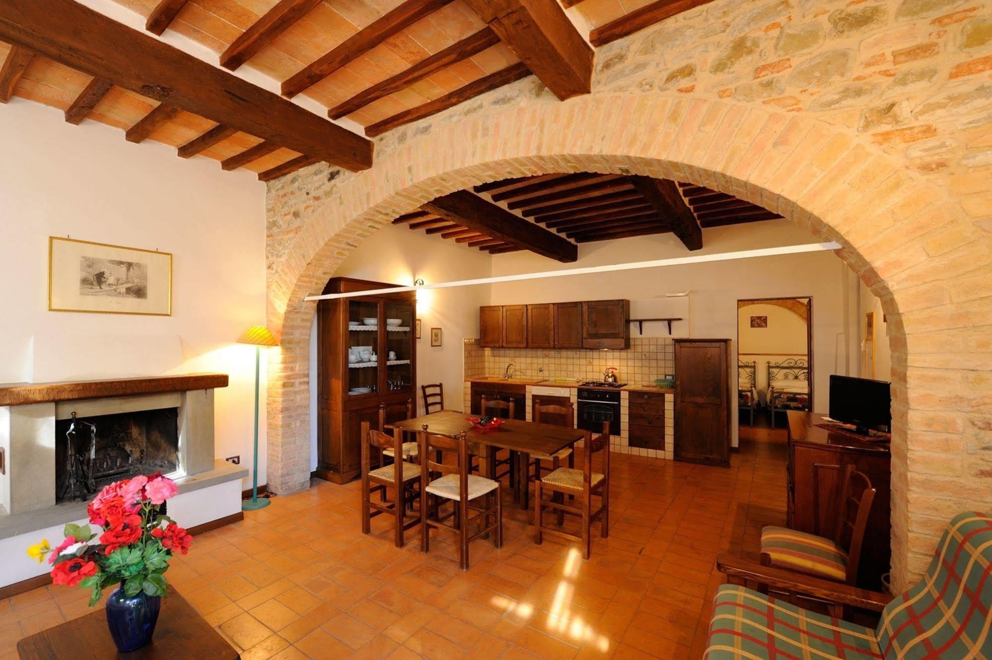 Relais Borgo Torale Hotel Passignano sul Trasimeno Exterior photo