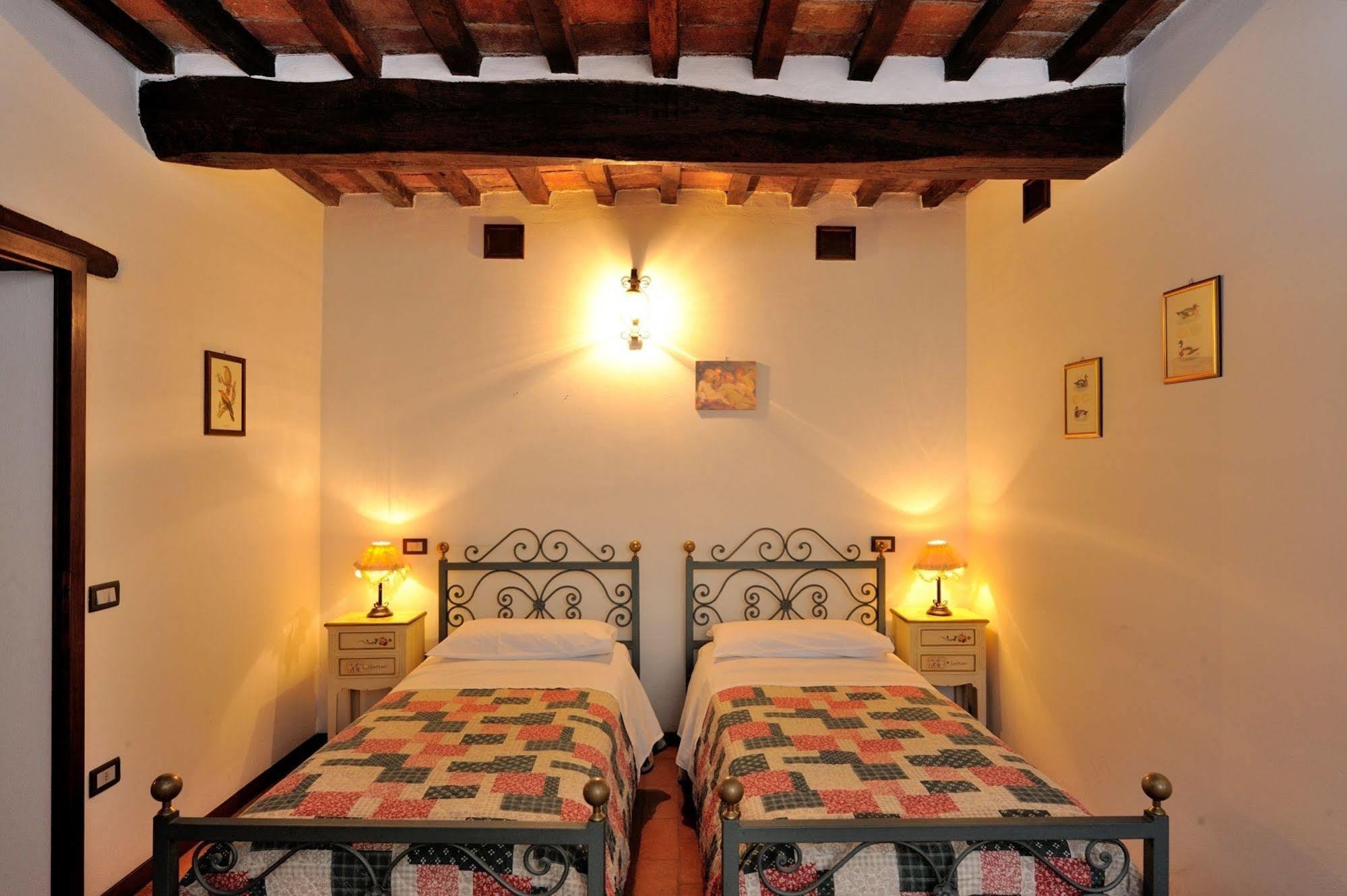 Relais Borgo Torale Hotel Passignano sul Trasimeno Exterior photo