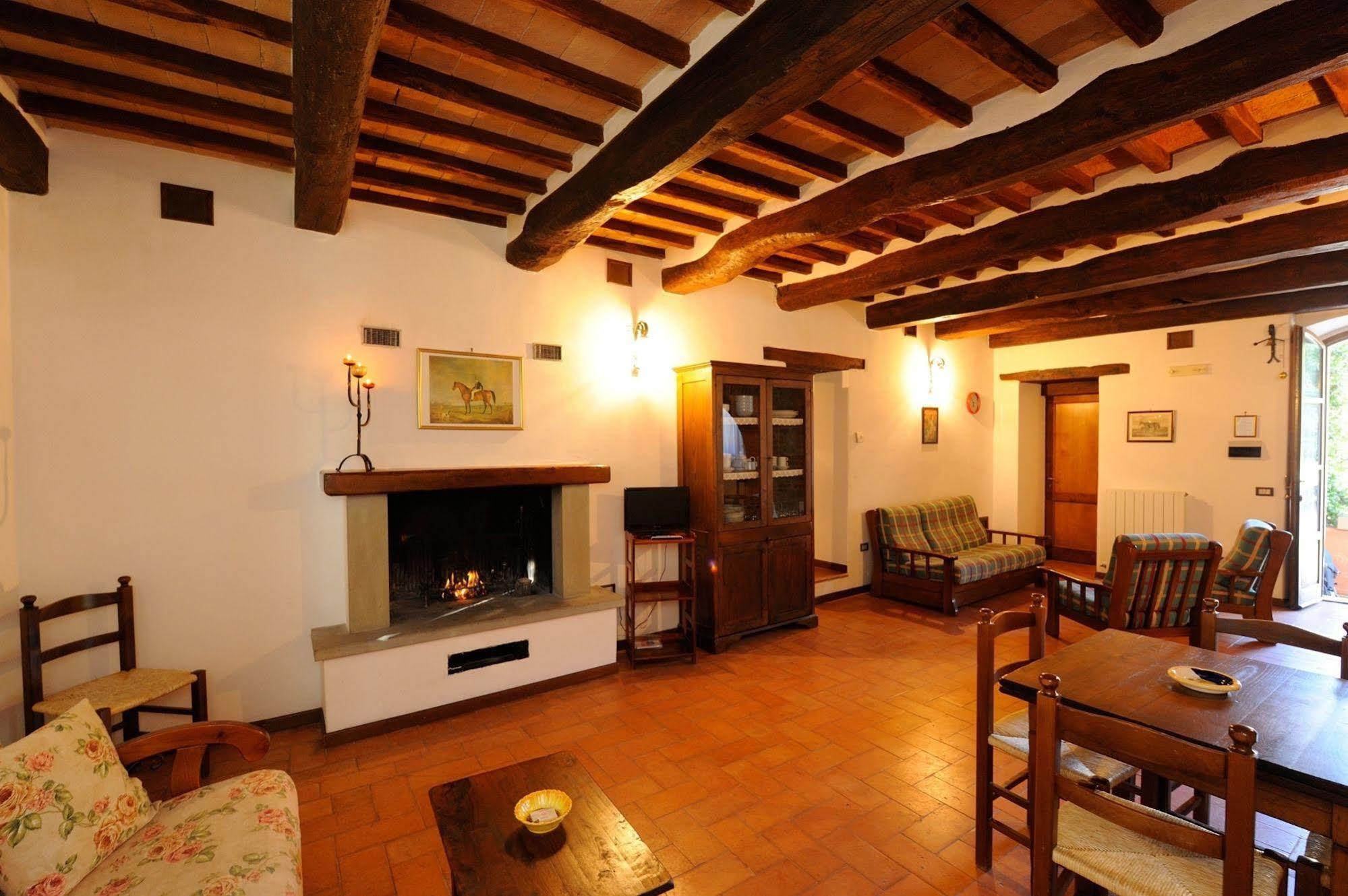 Relais Borgo Torale Hotel Passignano sul Trasimeno Exterior photo